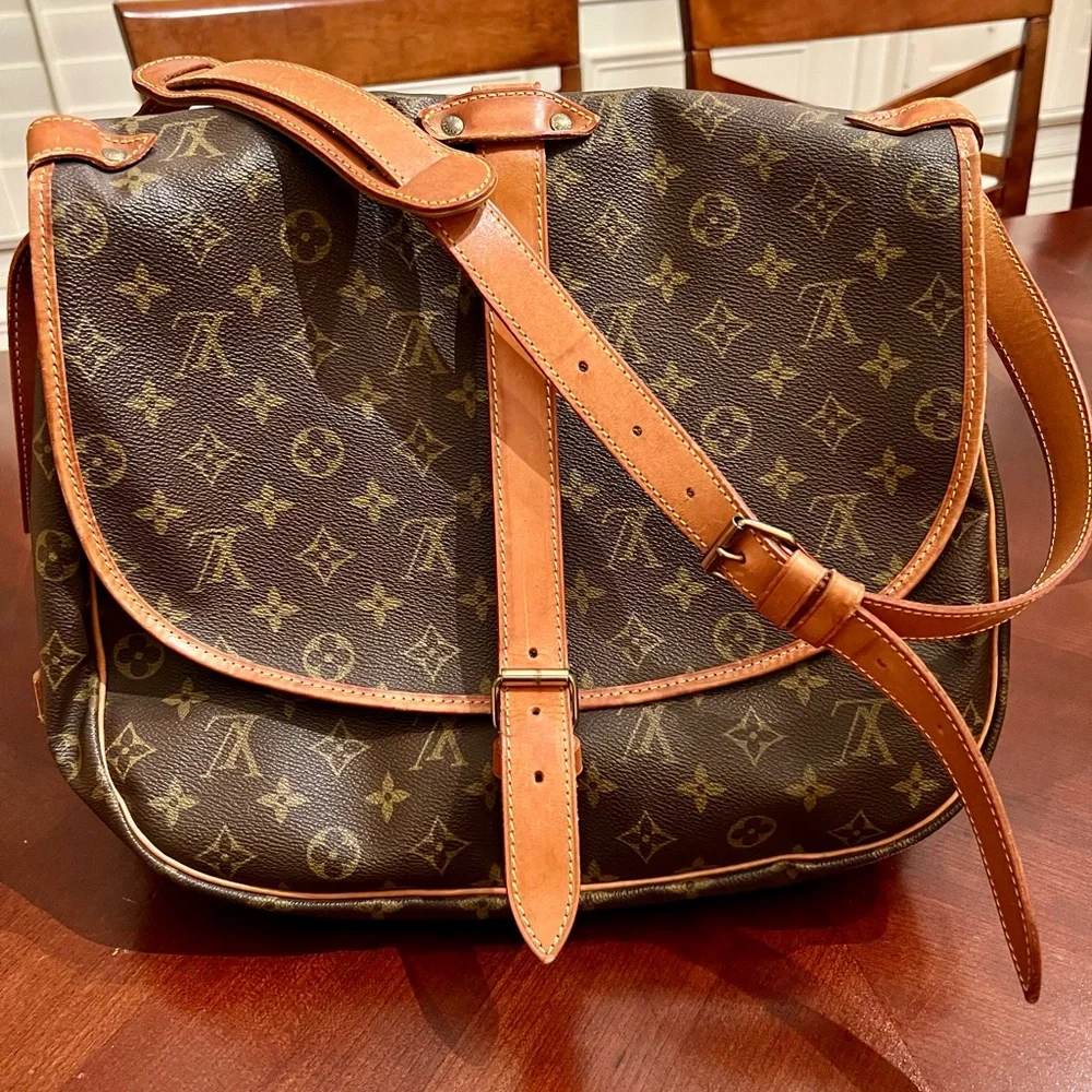 Louis Vuitton Monogram Canvas Crossbody Bag in Brown and Tan - Picture 1 of 16